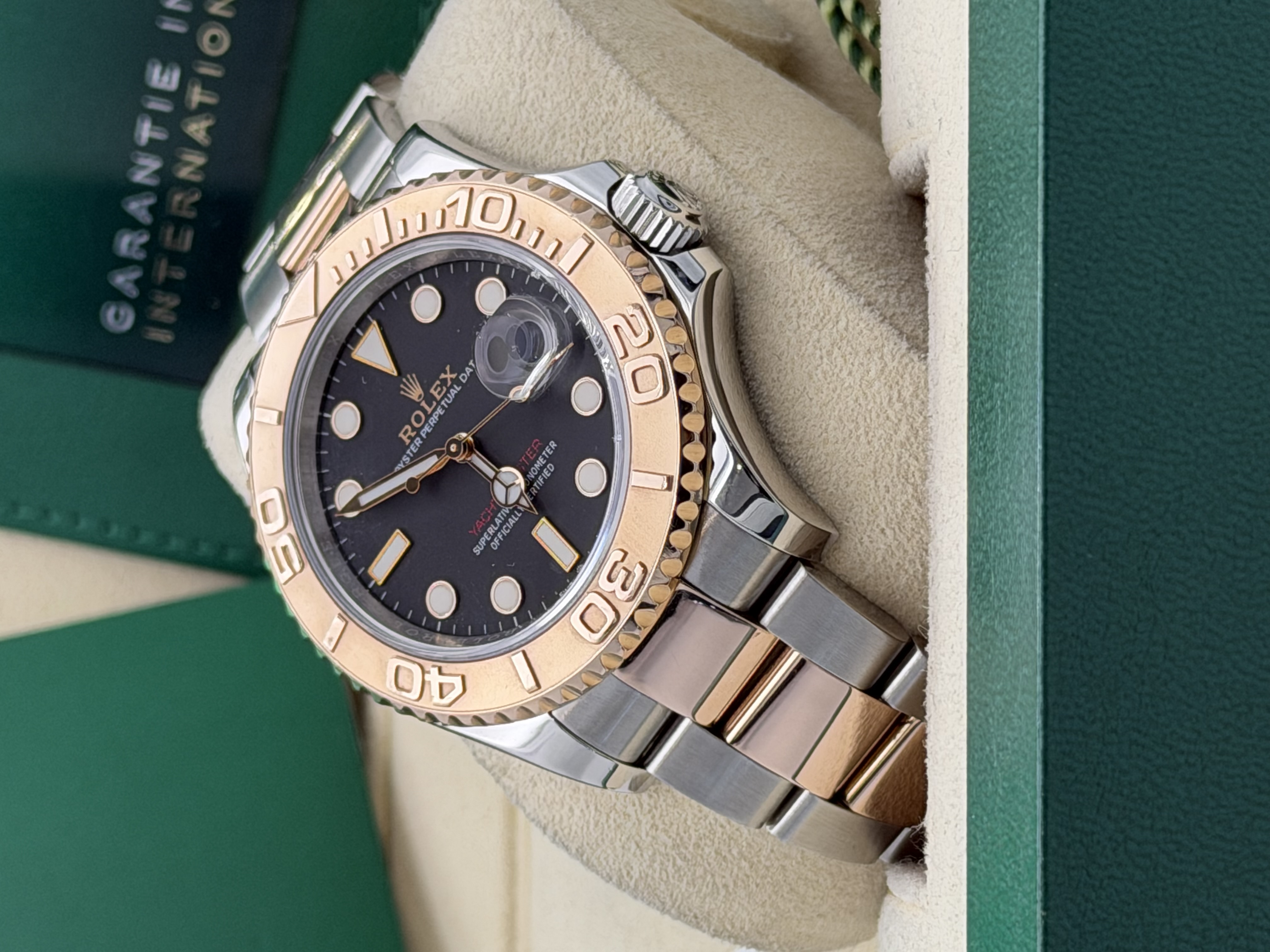 Rolex Yachtmaster 40mm 126621 charcoal dial, everose bi metal oyster 2021