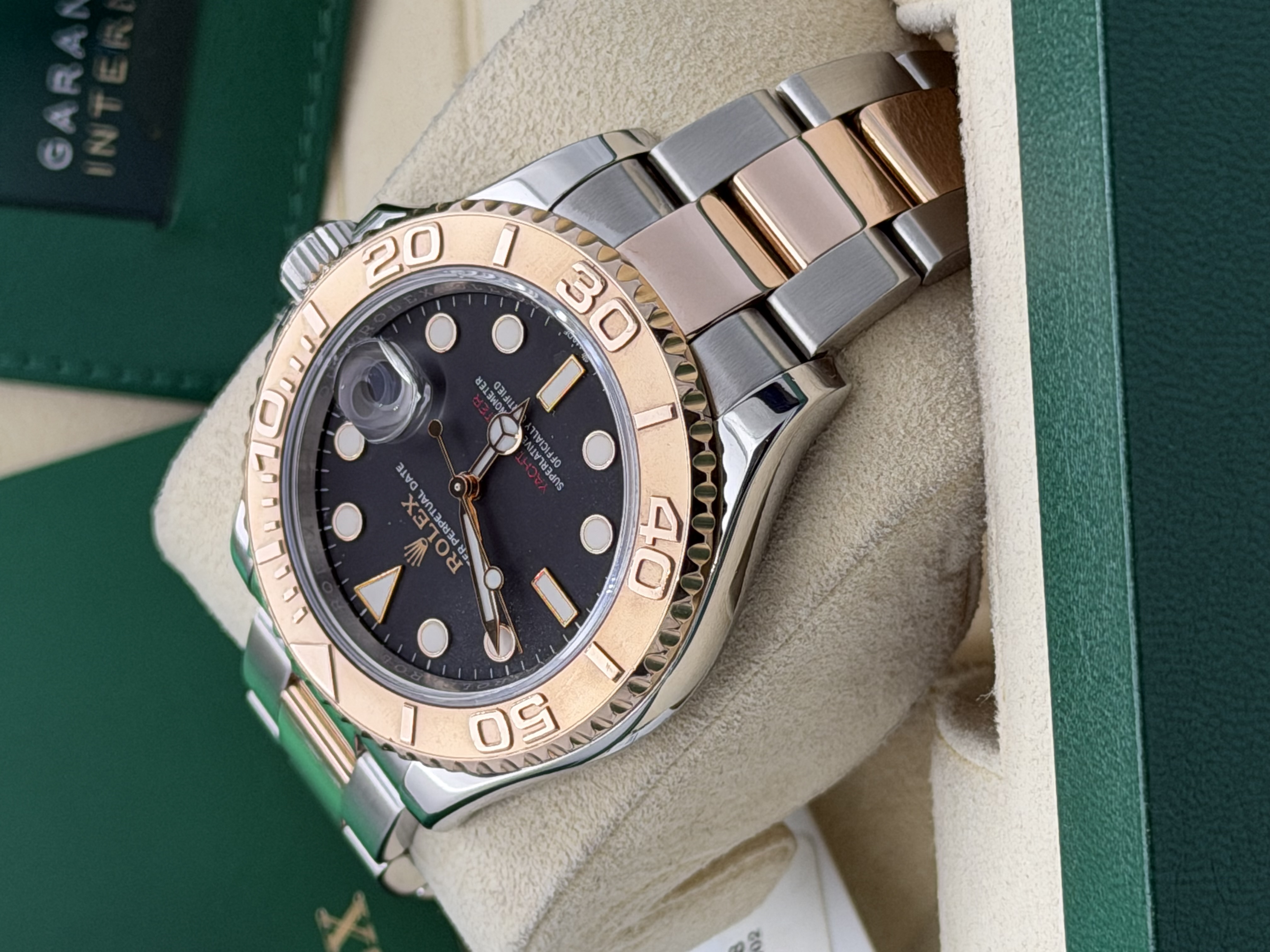 Rolex Yachtmaster 40mm 126621 charcoal dial, everose bi metal oyster 2021