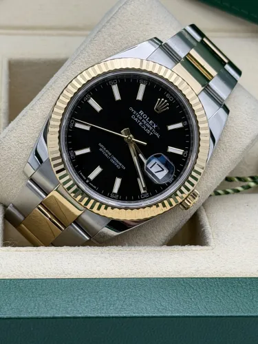 Rolex Datejust 41mm 126333, fluted bezel, black baton, bi metal oyster, 2021