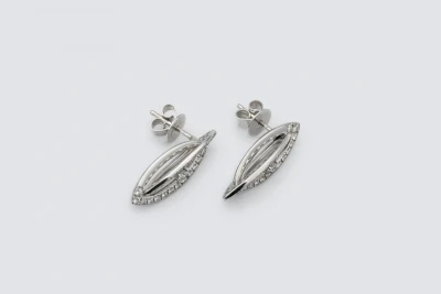 9ct White Gold Diamond Jewellery Set – 0.75ct Necklace & 0.50ct Earrings