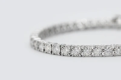 9ct White Gold Diamond Tennis Bracelet 3.53ct