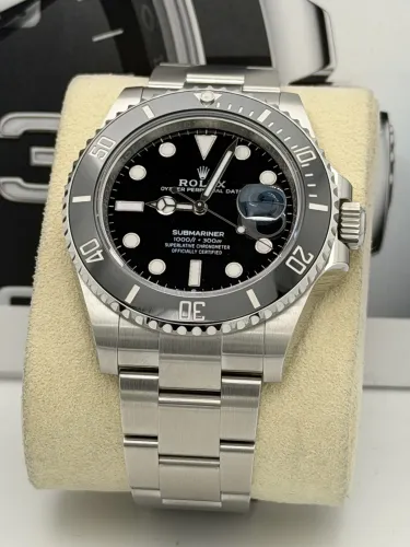 Rolex Submariner date 126610LN black dial & bezel, oyster bracelet 2026 unworn
