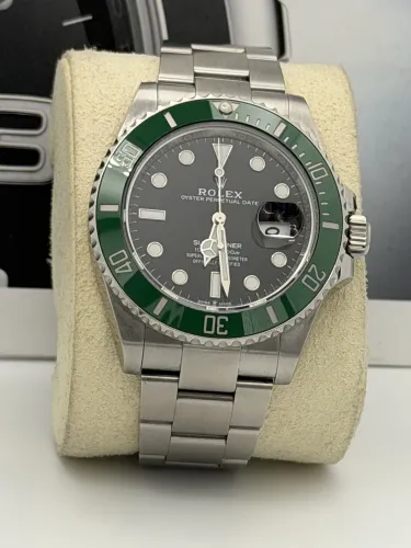 Rolex Submariner date 41mm, 126610LV Starbucks, Mk 1 green bezel, oyster bracelet,2021