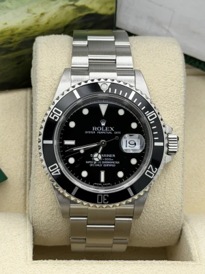 Rolex Submariner Date 40mm Stainless Steel Oyster Bracelet 16610 2006