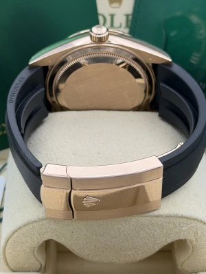 Rolex Sky-Dweller 42mm 326235 everose gold, chocolate dial, oysterflex bracelet 2021