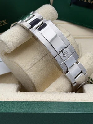 Rolex Daytona 40mm 126500LN panda dial, black bezel, stainless steel oyster bracelet 2024