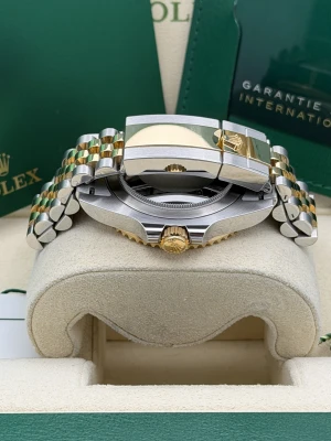 Rolex GMT Master 2 126713GRNR 40mm Zombie bi metal jubilee bracelet 2023