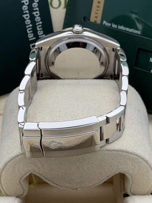 Rolex Oyster Perpetual Date 34mm Stainless Steel Oyster Bracelet 115200 2014
