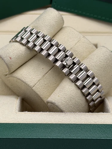 Rolex Datejust 26mm 179179 white gold,MOP dial, fluted, president bracelet 2022