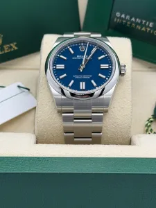 Rolex Oyster Perpetual 41mm med blue dial  134300 2025 unworn