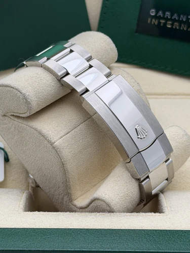 Rolex Sky-Dweller 42mm, 336934 mint green dial, oyster bracelet, 2026 unworn
