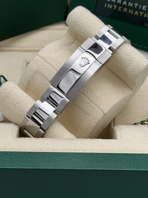 Rolex Datejust 31mm 278240 blue roman dial smooth bezel oyster bracelet 2021