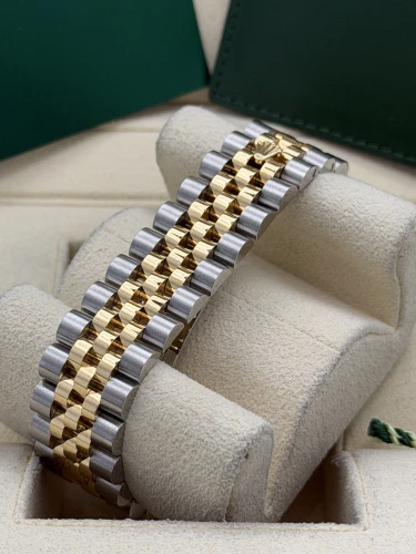 Rolex Datejust 36mm, 116233, bi metal, champ dia dot dial, fluted, jubilee, 2010