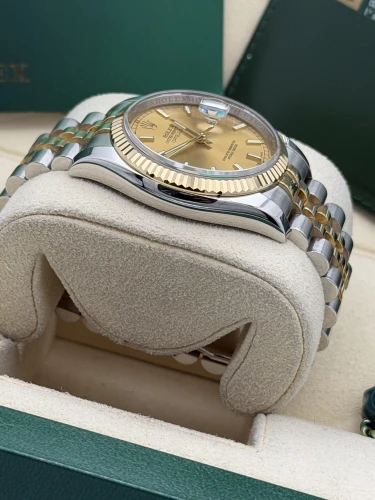 Rolex Datejust 36mm, 116233, bi metal, Champ baton dial, fluted, jubilee, 2011