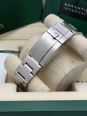 Rolex Air-King 40mm Stainless Steel Oyster Bracelet Smooth Bezel 126900 2022