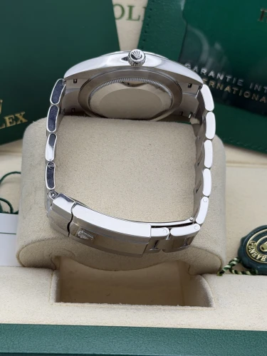 Rolex Datejust 41mm 126300 dial, mint green, smooth bezel, oyster, 2026 unworn