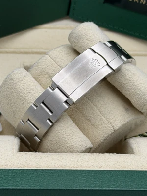 Rolex Oyster Perpetual 31mm Lavender Dial Oyster Bracelet 2026 Unworn