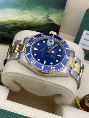 Rolex Submariner Date 40mm Stainless Steel & Yellow Gold 16613LB 1992