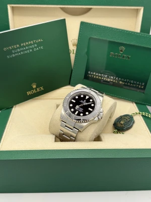 Rolex Submariner no date 41mm 124060 stainless steel oyster bracelet 2023