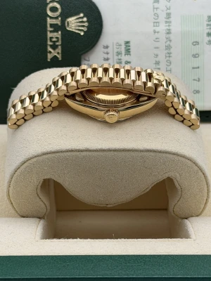 Rolex Datejust 26mm 69178 champagne dia dot dial, yellow gold case, fluted bezel and president bracelet 1996