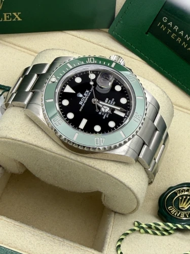 Rolex Submariner date 41mm, 126610LV Starbucks, Mk 1 green bezel, oyster bracelet,2021