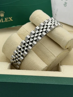 Rolex Datejust 26mm 179174, silver jubilee dial, white gold fluted bezel, jubilee bracelet, 2006