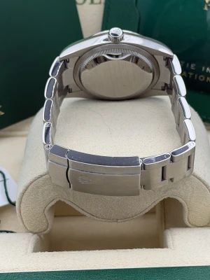 Rolex Oyster Perpetual 36mm pistachio green dial 126000 2025