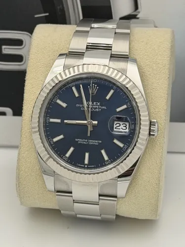 Rolex Datejust 41mm 126334 blue baton dial, fluted, oyster bracelet, 2022 unworn