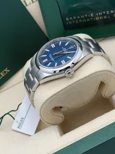 Rolex Oyster Perpetual 41mm med blue dial  134300 2025 unworn