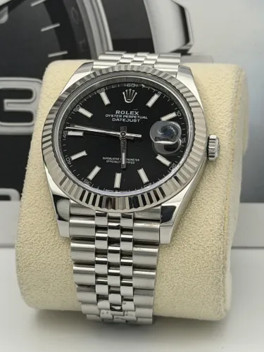 Rolex Datejust 41mm 126334 black baton dial, fluted bezel, jubilee, 2022