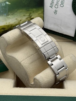 Rolex Submariner Date 40mm Stainless Steel Oyster Bracelet 16610 2006