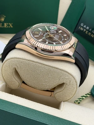 Rolex Sky-Dweller 42mm 326235 everose gold, chocolate dial, oysterflex bracelet 2021