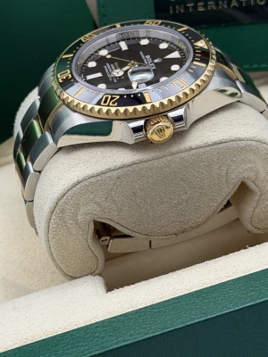 Rolex Sea-Dweller 43mm bi metal oyster bracelet 126603 (2023)