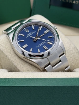 Rolex Oyster Perpetual 36mm blue baton dial oyster bracelet 126000 (2020)
