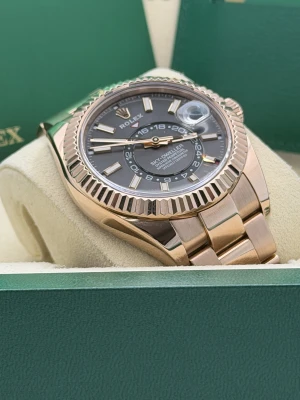 Rolex Skydweller 42mm 326935 Rhodium dial, full rose gold, oyster bracelet, 2018