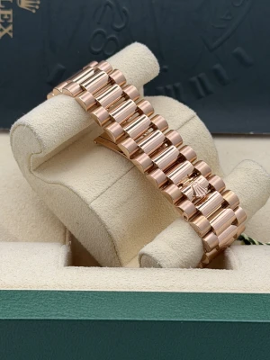 Rolex Day Date2 41mm, 218235, rose gold, sundust dia dial, president 2014