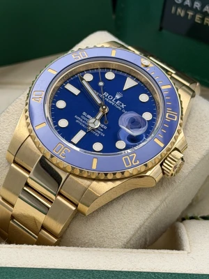 Rolex Submariner date 41mm 126618LB blue sunburst dial, yellow gold case and oyster bracelet 2021 unworn