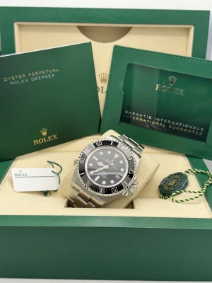 Rolex Deepsea Seadweller 136660 44mm black dial, oyster bracelet 2024