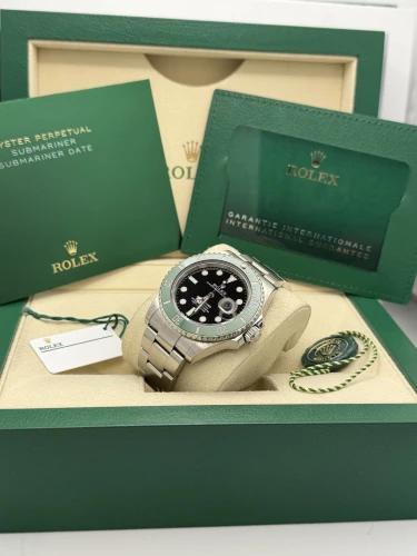 Rolex Submariner date 41mm, 126610LV Starbucks, Mk 1 green bezel, oyster bracelet,2021