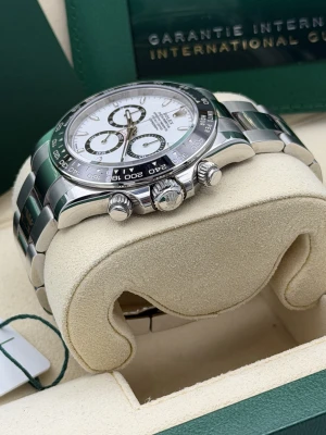 Rolex Daytona 40mm 126500LN white dial Panda oyster bracelet 2025 unworn