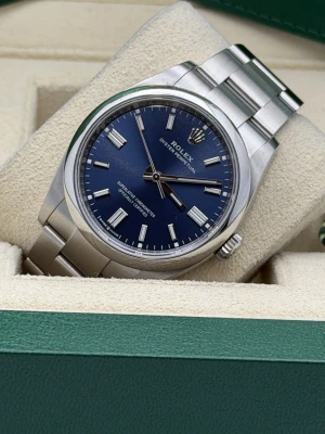 Rolex Oyster Perpetual 36mm blue baton dial oyster bracelet 126000 (2020)