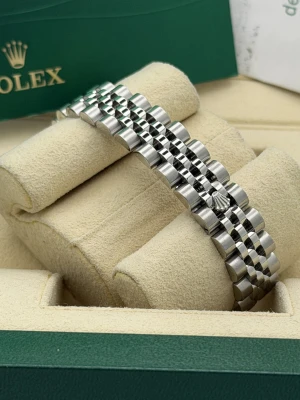 Rolex Datejust 26mm 179174, silver jubilee dial, white gold fluted bezel, jubilee bracelet, 2006