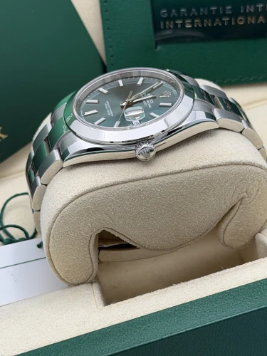 Rolex Datejust 41mm 126300 dial, mint green, smooth bezel, oyster, 2026 unworn