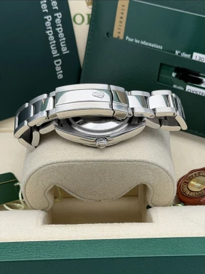 Rolex Oyster Perpetual Date 34mm Stainless Steel Oyster Bracelet 115200 2014