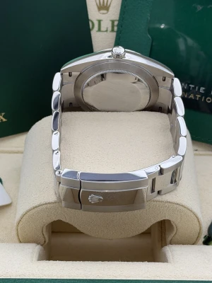 Rolex Datejust 41mm mint green smooth bezel oyster bracelet 126300 2023