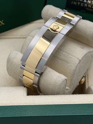 Rolex Sea-Dweller 43mm bi metal oyster bracelet 126603 (2023)