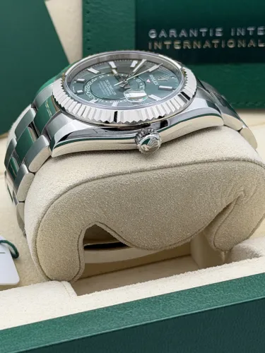 Rolex Sky-Dweller 42mm, 336934 mint green dial, oyster bracelet, 2026 unworn