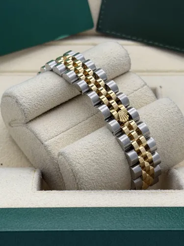 Rolex Datejust 26mm 179173 bi metal, champagne baton dial, fluted, jubilee, 2008