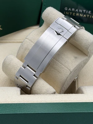 Rolex Submariner no date 41mm 124060 stainless steel oyster bracelet 2023