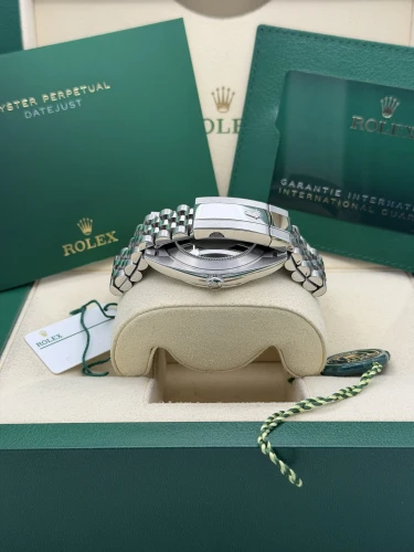 Rolex Datejust 41mm 126334 white roman dial, fluted, jubilee bracelet, 2024 unworn